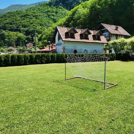 Jovanovic Lodge *