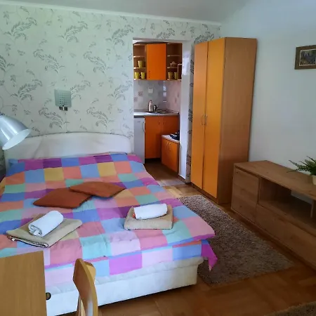 Lodge Jovanovic Perucac