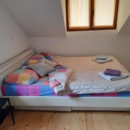 Jovanovic Lodge *