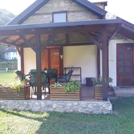 Jovanovic Lodge *